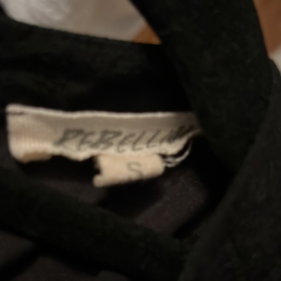 Dress - Picture 4 of 4